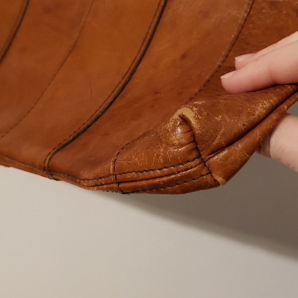 SOLD 💢 Vintage genuine leather purse - Picture 4 of 8